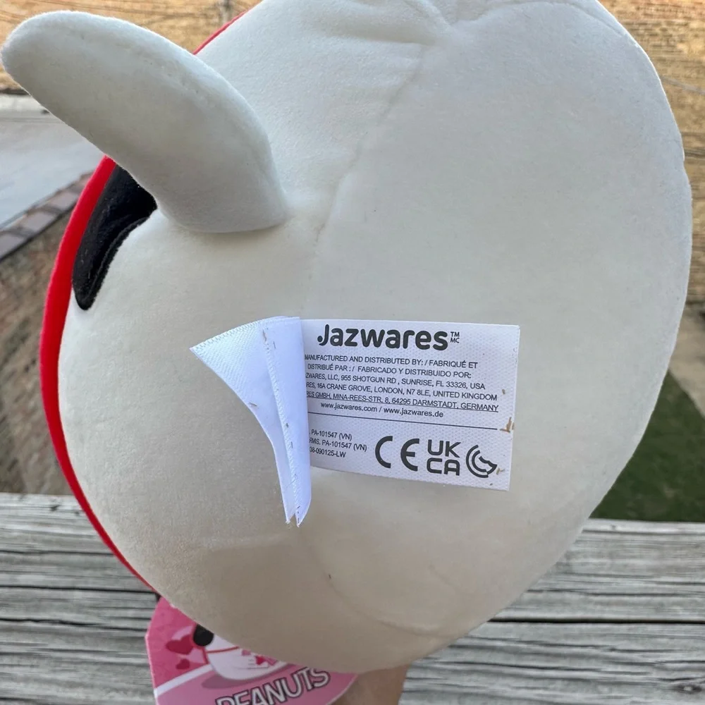 Squishmallows Snoopy Peanuts Plush White with pink hearts